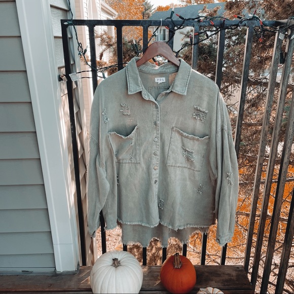 Vici Cotton Distressed Shirt Jacket - Picture 4 of 6